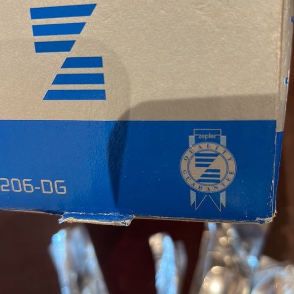 100% Authentic Zepter Venu Set 48 piece fork, knife, server wear, spoon and more - Picture 4 of 8